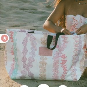 Leiohu Beach Tote